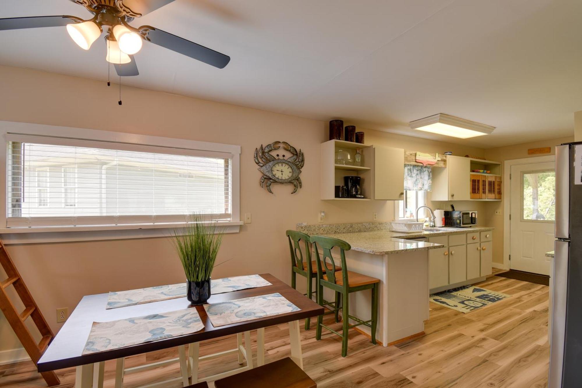 Ocean Isle Apartment With Balcony, 1 Mi To Beach! Ocean Isle Beach Buitenkant foto