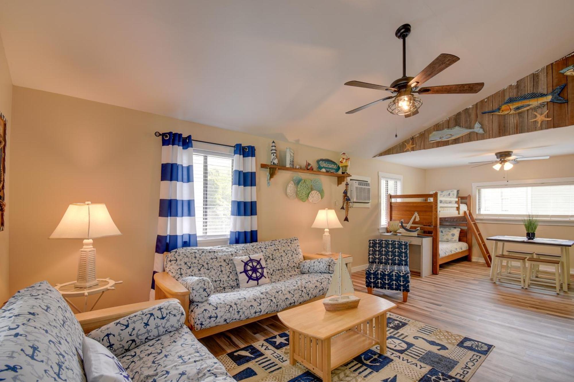 Ocean Isle Apartment With Balcony, 1 Mi To Beach! Ocean Isle Beach Buitenkant foto