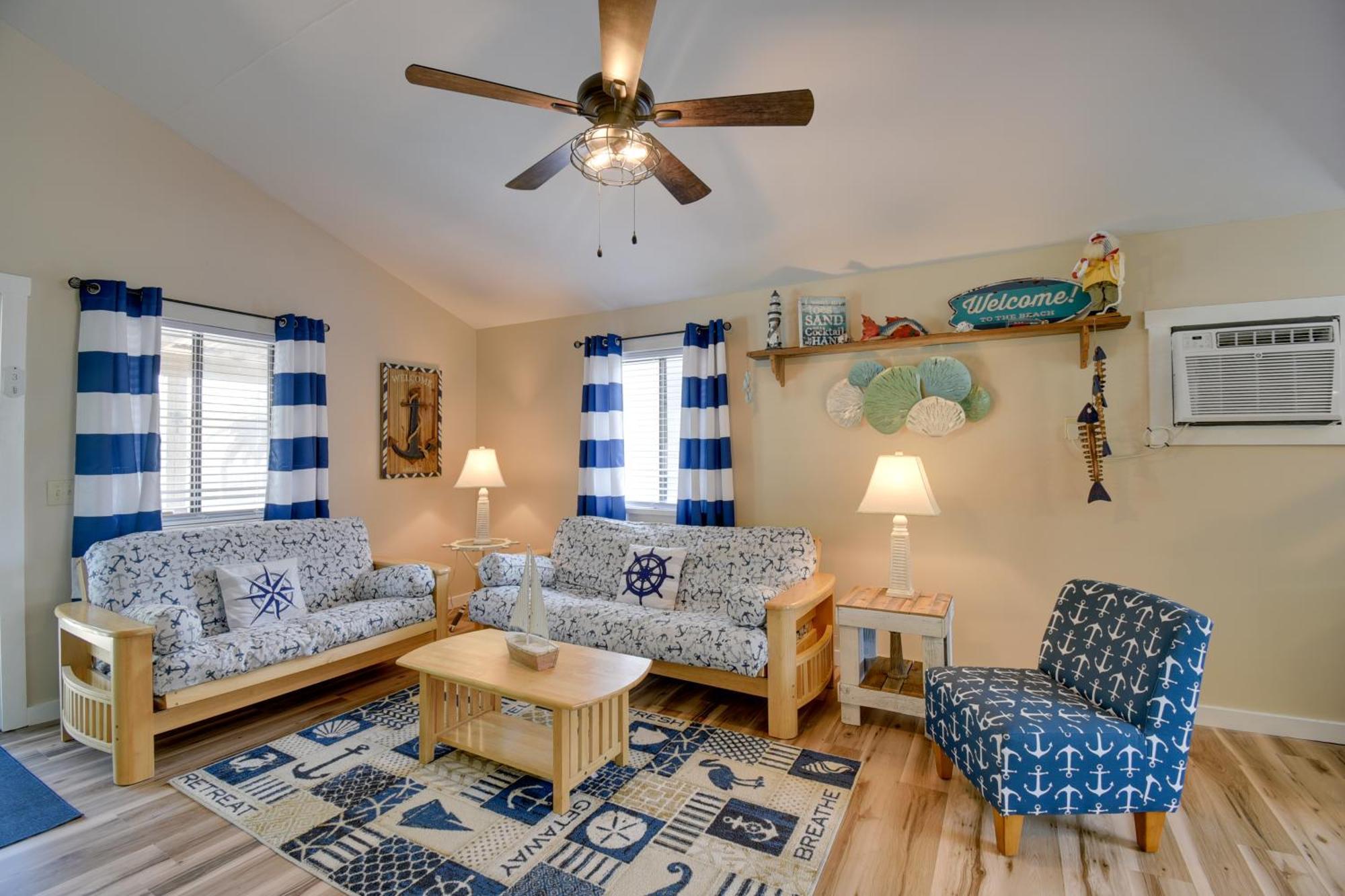 Ocean Isle Apartment With Balcony, 1 Mi To Beach! Ocean Isle Beach Buitenkant foto